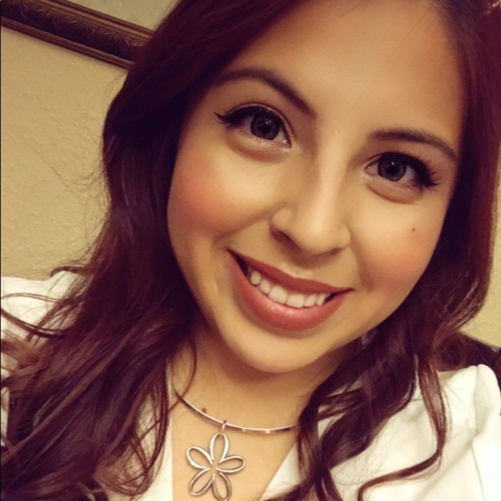 Meet your Posher, Anna